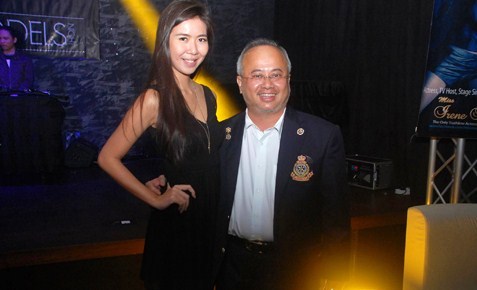 June Yappie Shan (L) and Eteck Tan