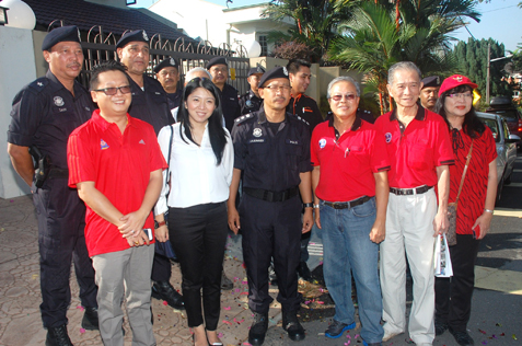 (L-R) Tony Cheong, Yeo Bee Yin, Arjunaidi, Willie Tan, Ngiam and Wendy Chan