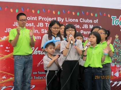 Residents of the Monjusri Home entertaining the crowd