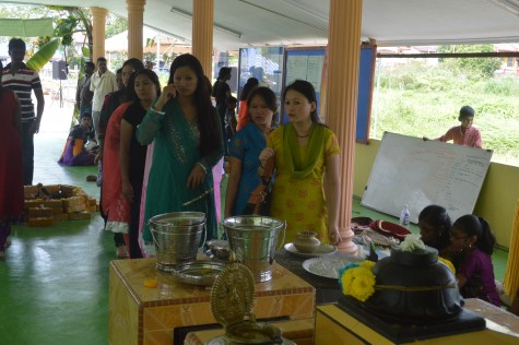 The Nepalese ladies.