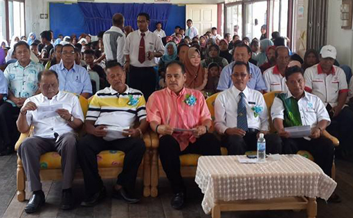 Adun Sekong Sandakan Samsudin Yahya Laptop 1Malaysia 1