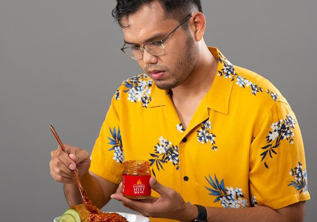 The inspiring story of Khairul Aming: RM14 million sale of "sambal"