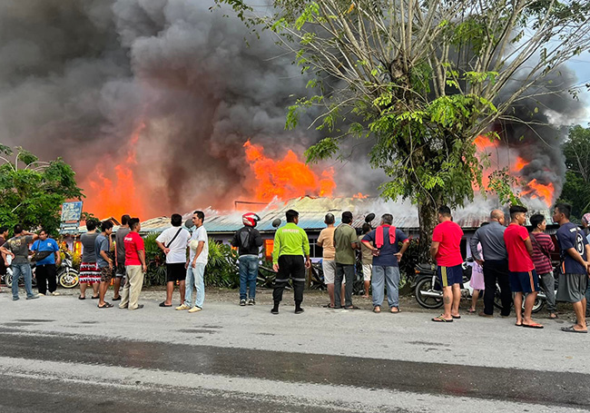 Rumah Jungan Tamin Selangau Sibu
