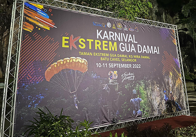Gua Damai Extreme Carnival