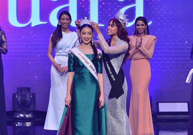 Sabahan Tracie Sinidol crowned as Dewi Remaja 2022