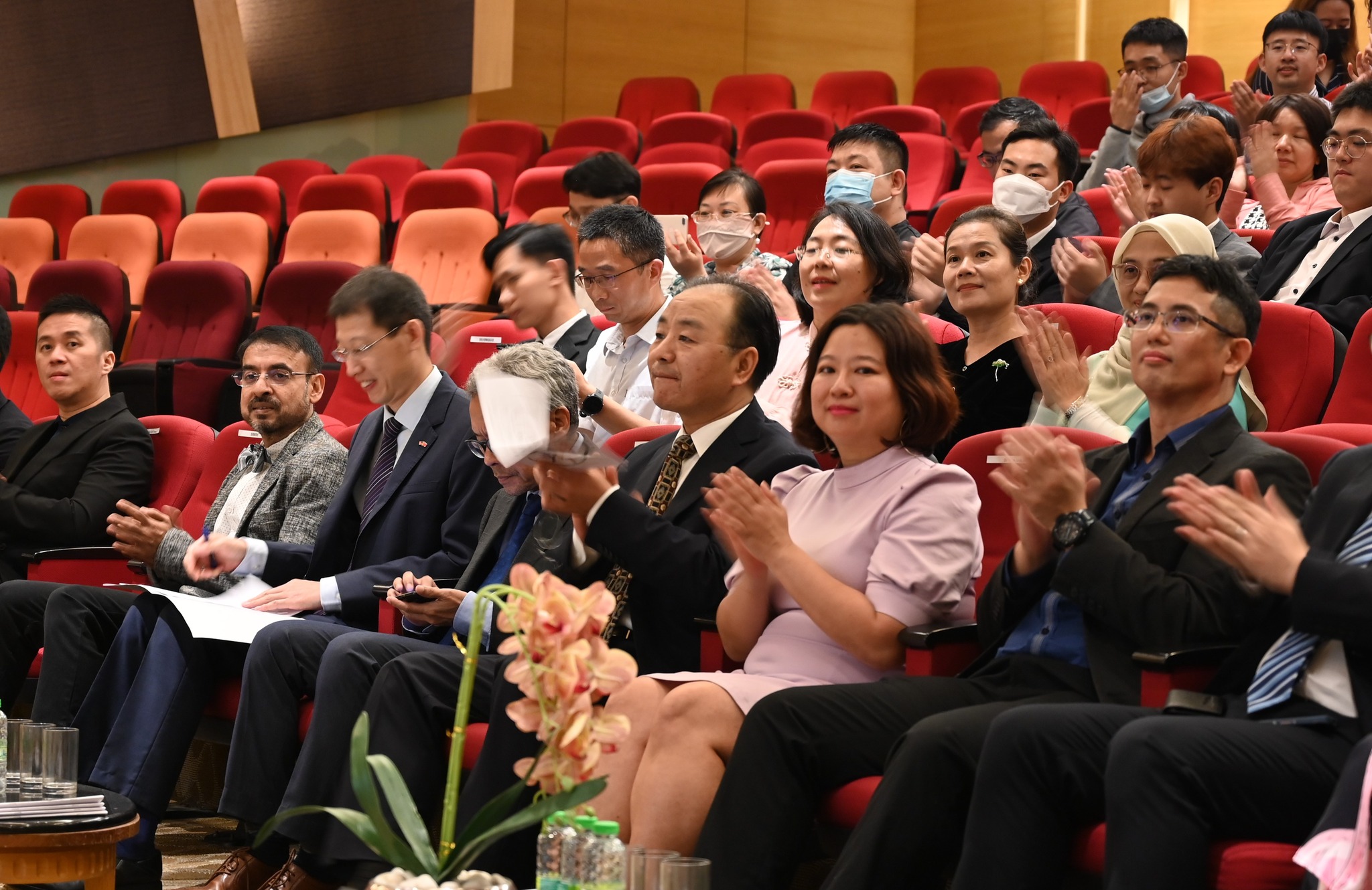 Multimedia University wins the debate competition