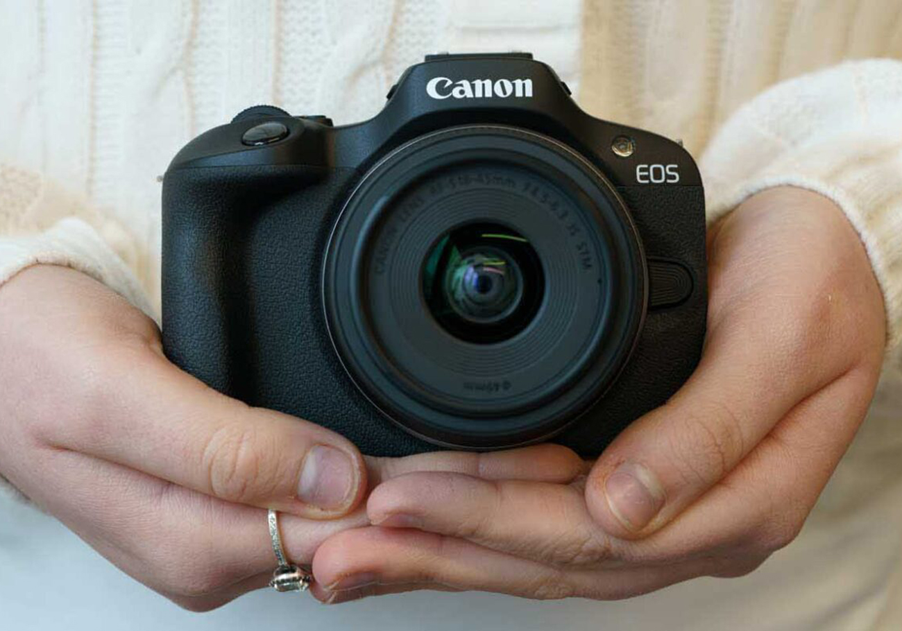 Canon unveils EOS R100 