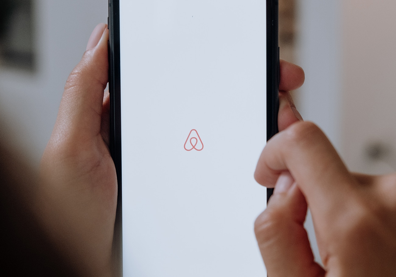 short-term rentals (STR)