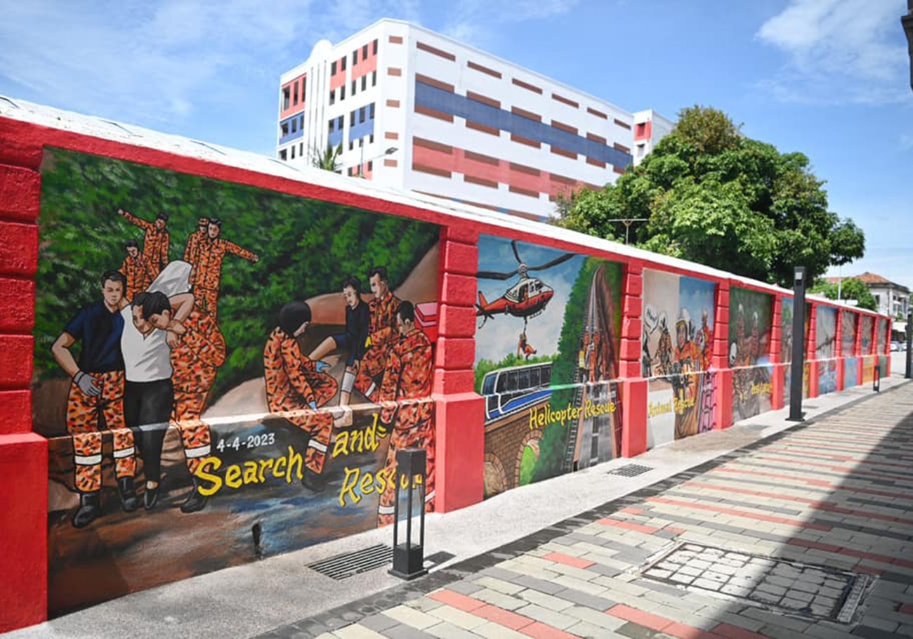 Beach Street Fire Station unveils 'Beacon of Hope' mural