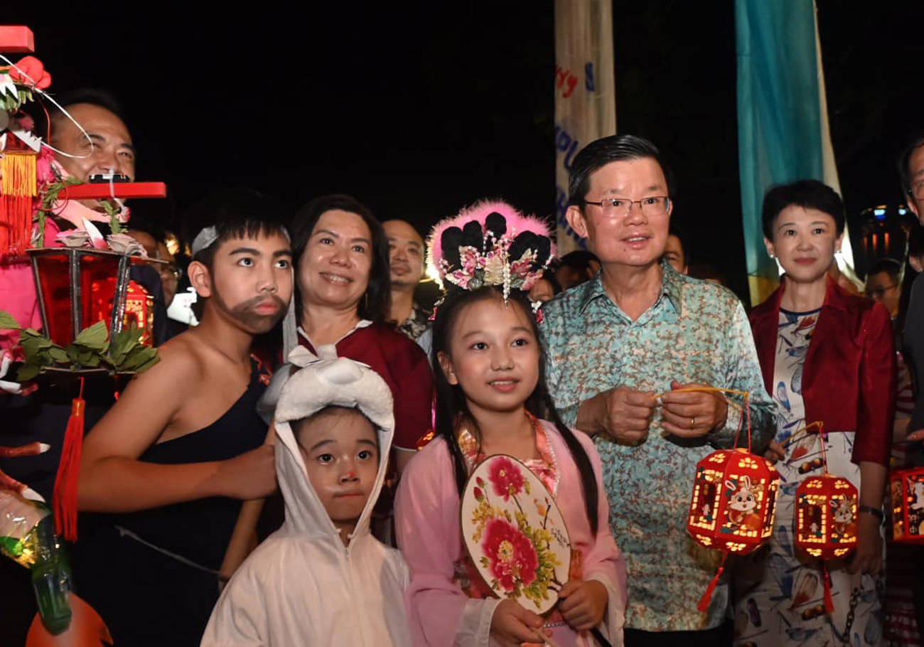 Pesta Tanglung Tanjong' returns to illuminate Armenian Park