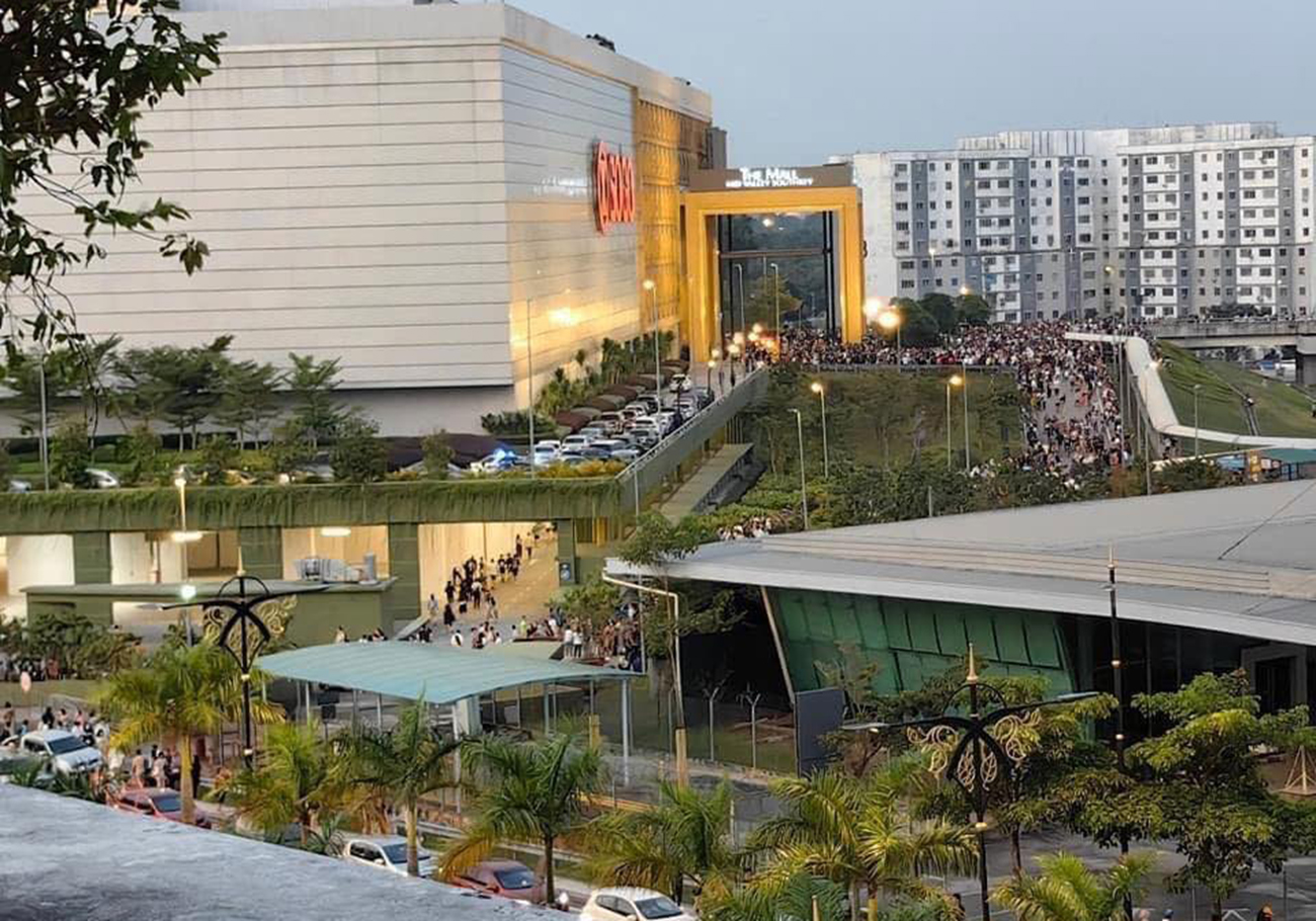 Mid Valley Southkey evacuated due to security threat