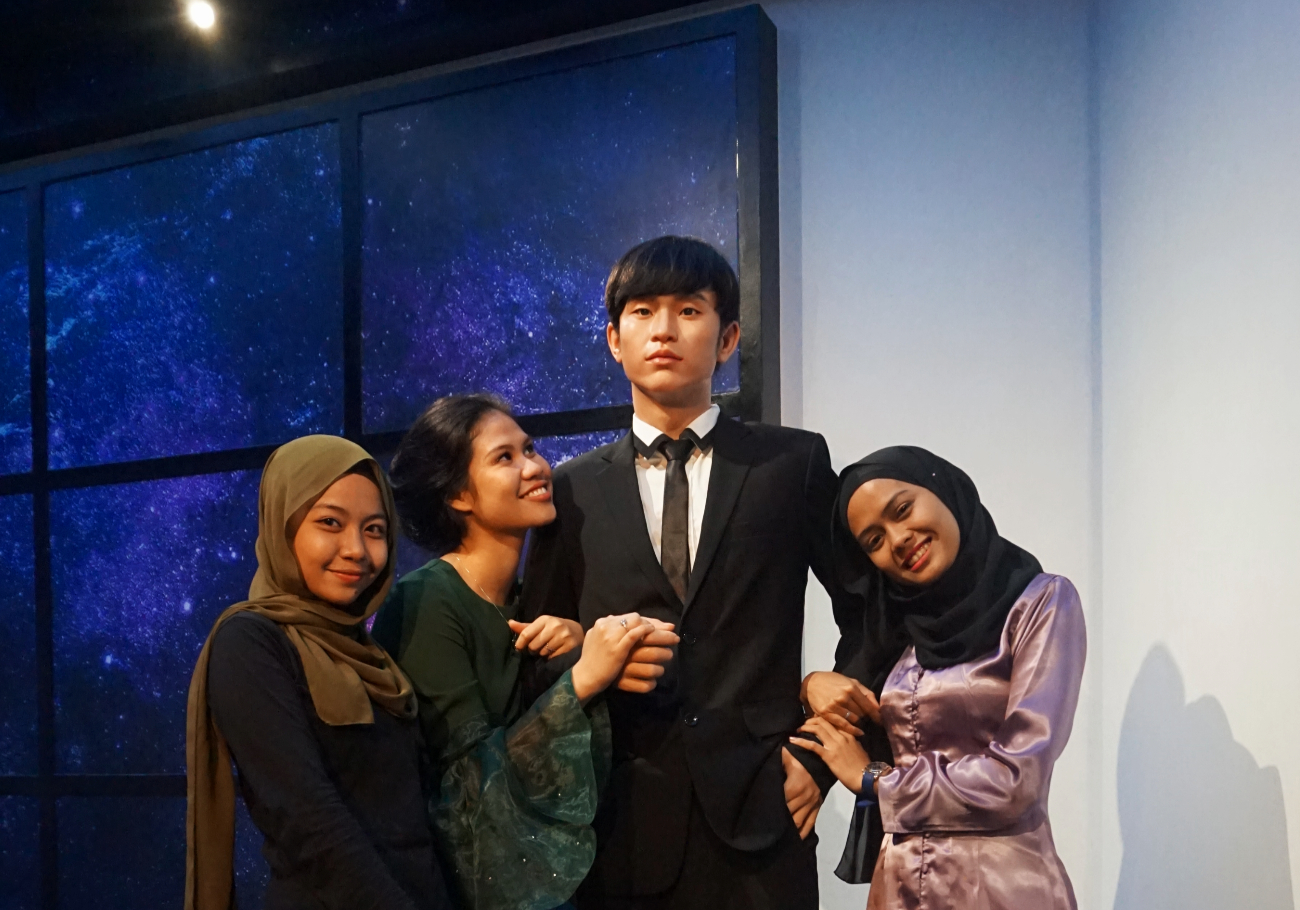 Discover iconic figures at i-City's Red Carpet 2 Wax Museum
