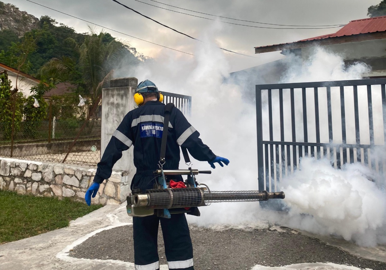 Ipoh City Council cracks down on dengue hotspots 