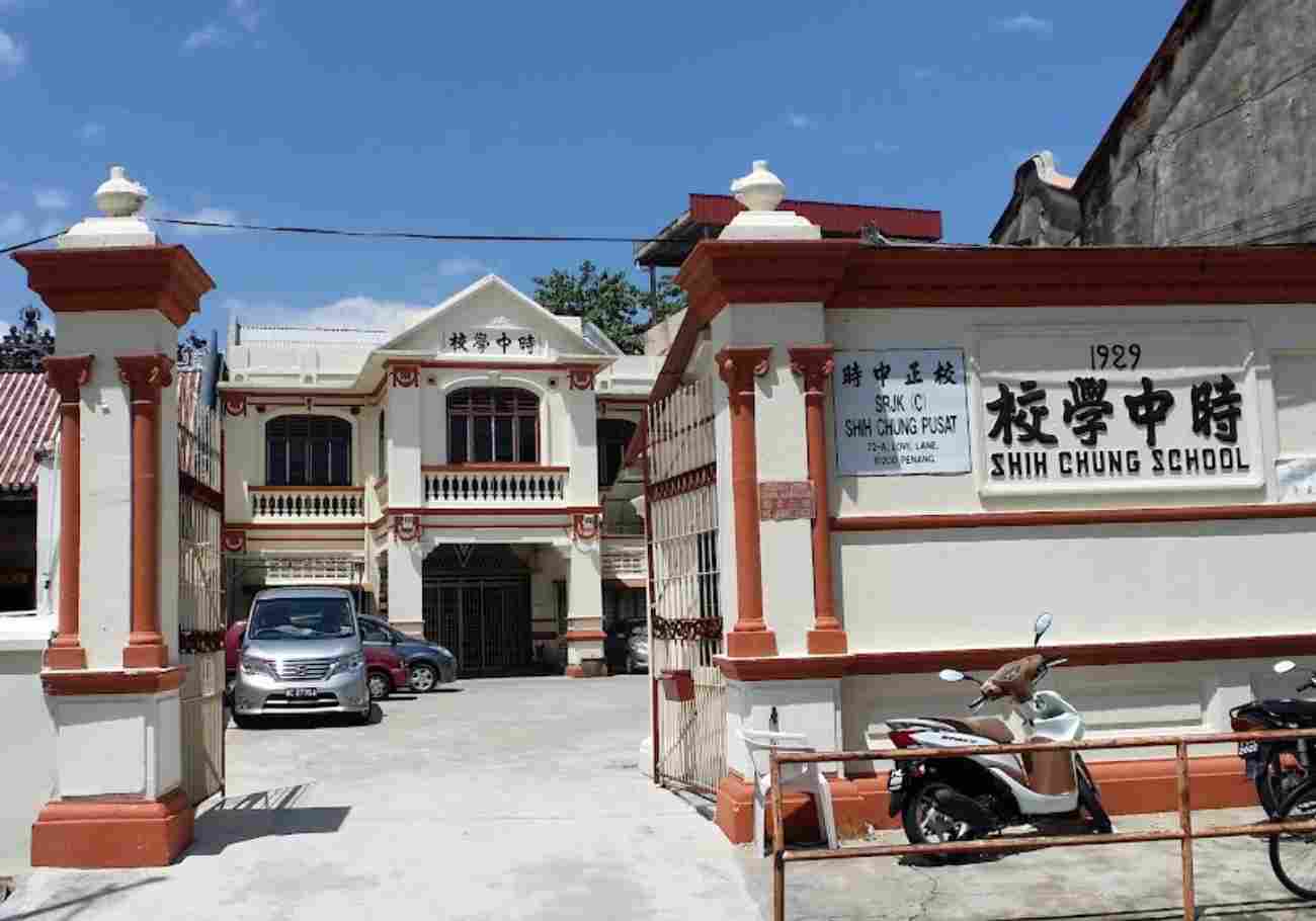 The Hakka community, often known as "Khek" or "Ke-Jia," holds a distinctive place in Chinese history.
