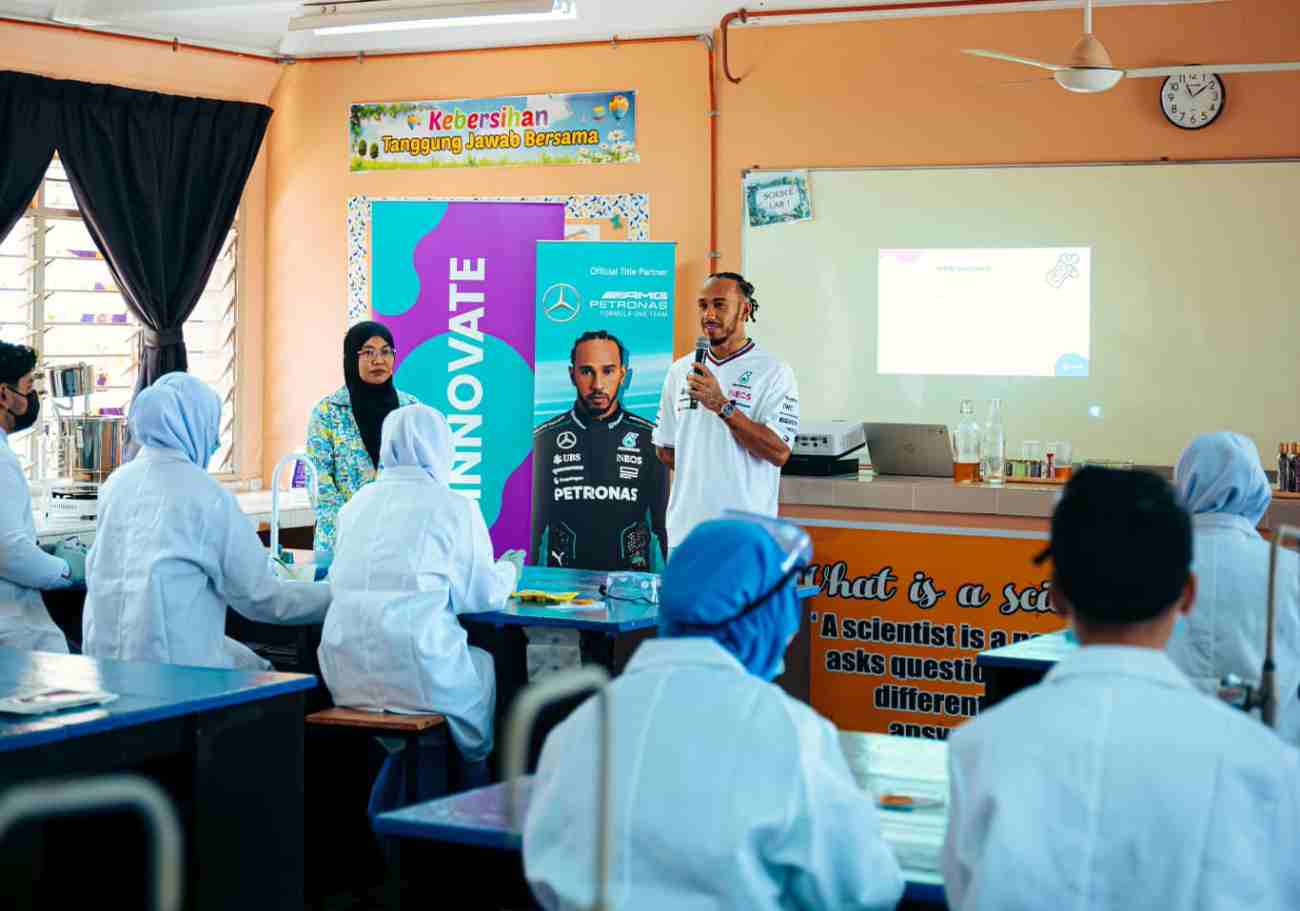Lewis Hamilton visits SMK Seri Keramat and champions STEM