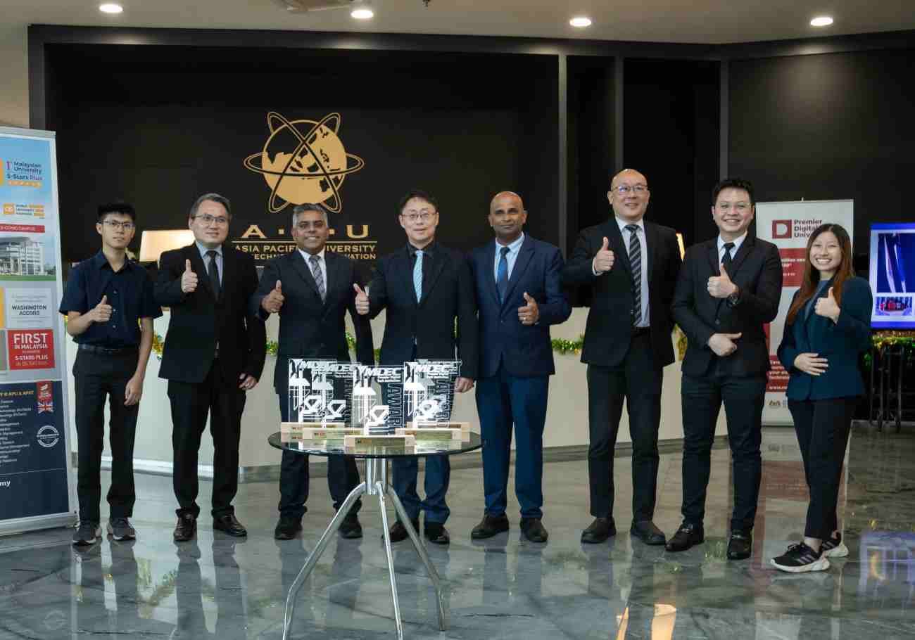 APU sweeps awards at Malaysia's Digital Tech accolades