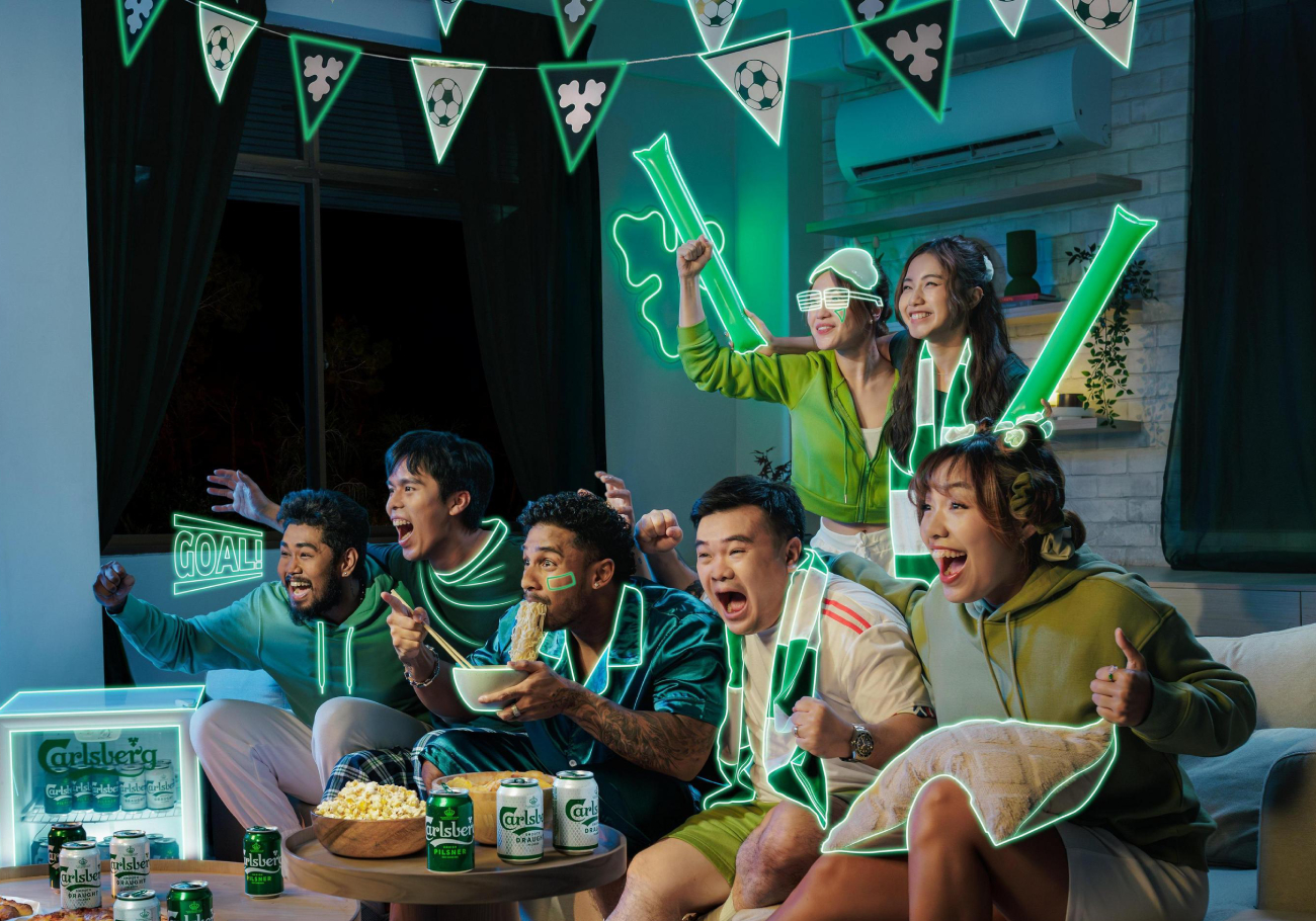 Carlsberg: Score big with ultimate Football Staycation