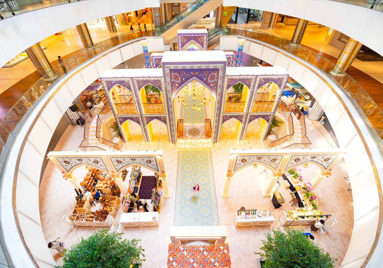 1 Utama weaves Silk Road splendour for this Raya
