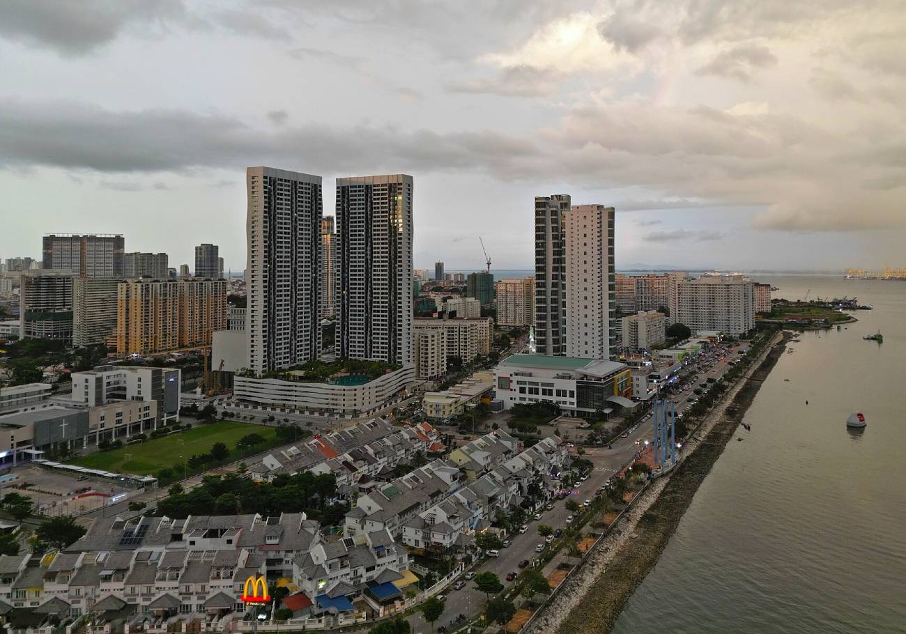 Karpal Singh Drive residents demand halt to landfill plan