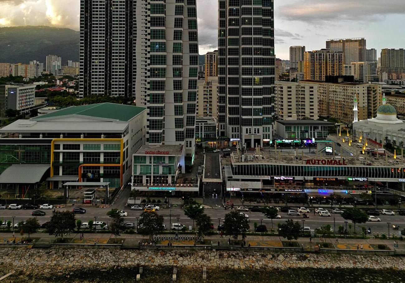 Karpal Singh Drive residents demand halt to landfill plan